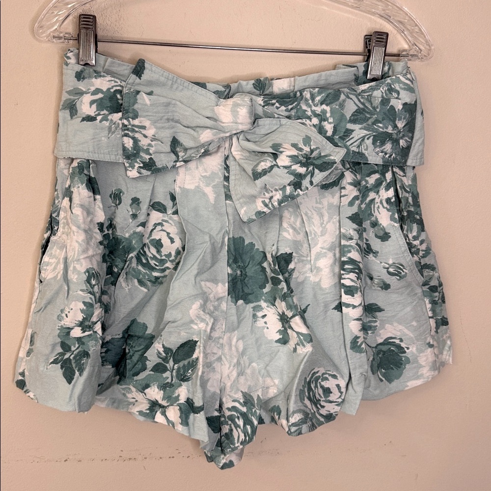 Vestique dressy floral shorts mint green White cottagecore lined coquette bow LG